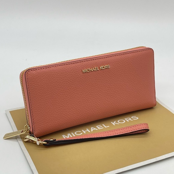 Michael Kors Large Continental Wallet Wristlet - Picture 2 of 7